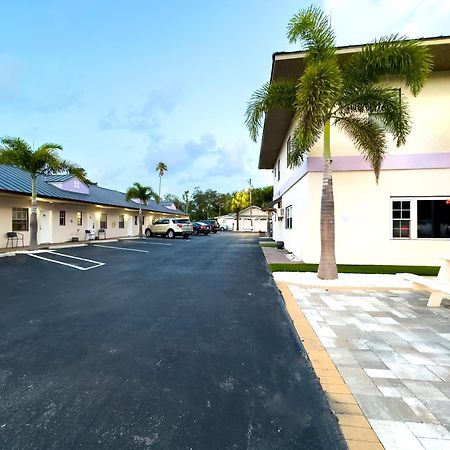 2Q Beds Studio Apt With Shared Pool 01 Clearwater Exterior foto
