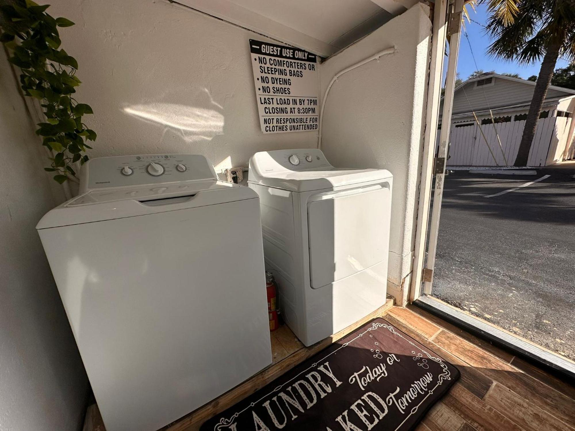 2Q Beds Studio Apt With Shared Pool 01 Clearwater Exterior foto