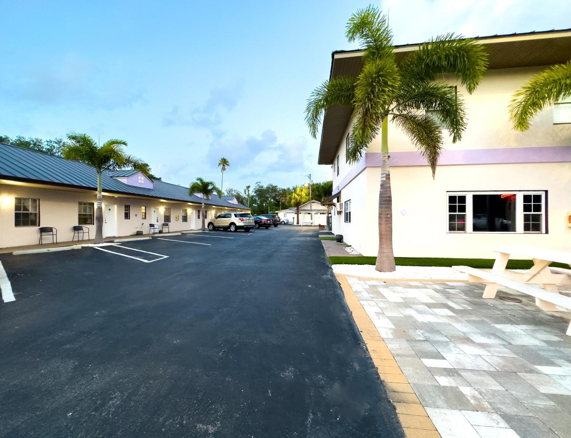 2Q Beds Studio Apt With Shared Pool 01 Clearwater Exterior foto