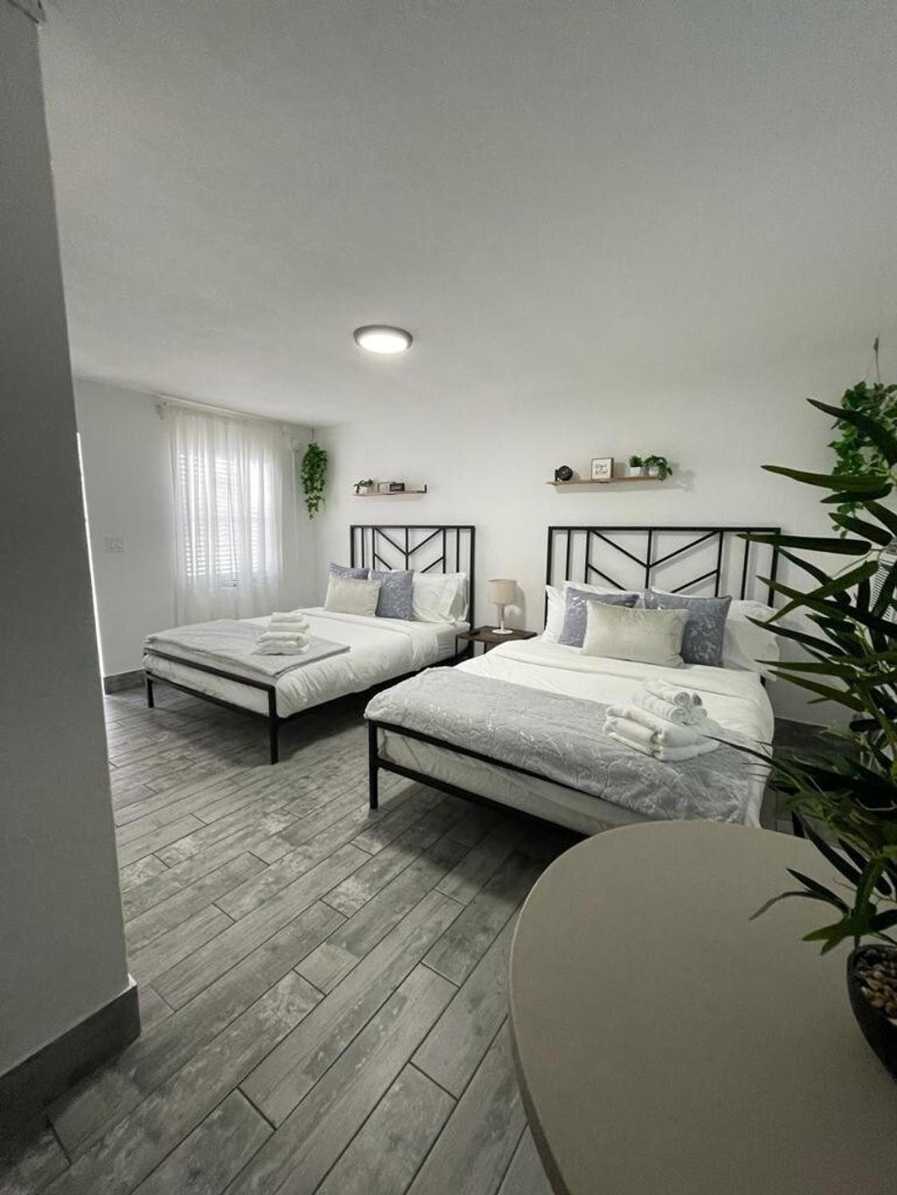 2Q Beds Studio Apt With Shared Pool 01 Clearwater Exterior foto