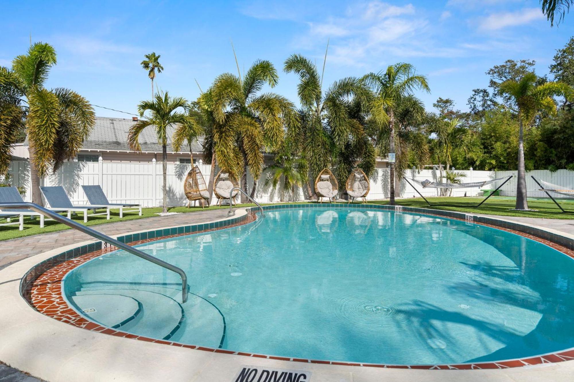 2Q Beds Studio Apt With Shared Pool 01 Clearwater Exterior foto